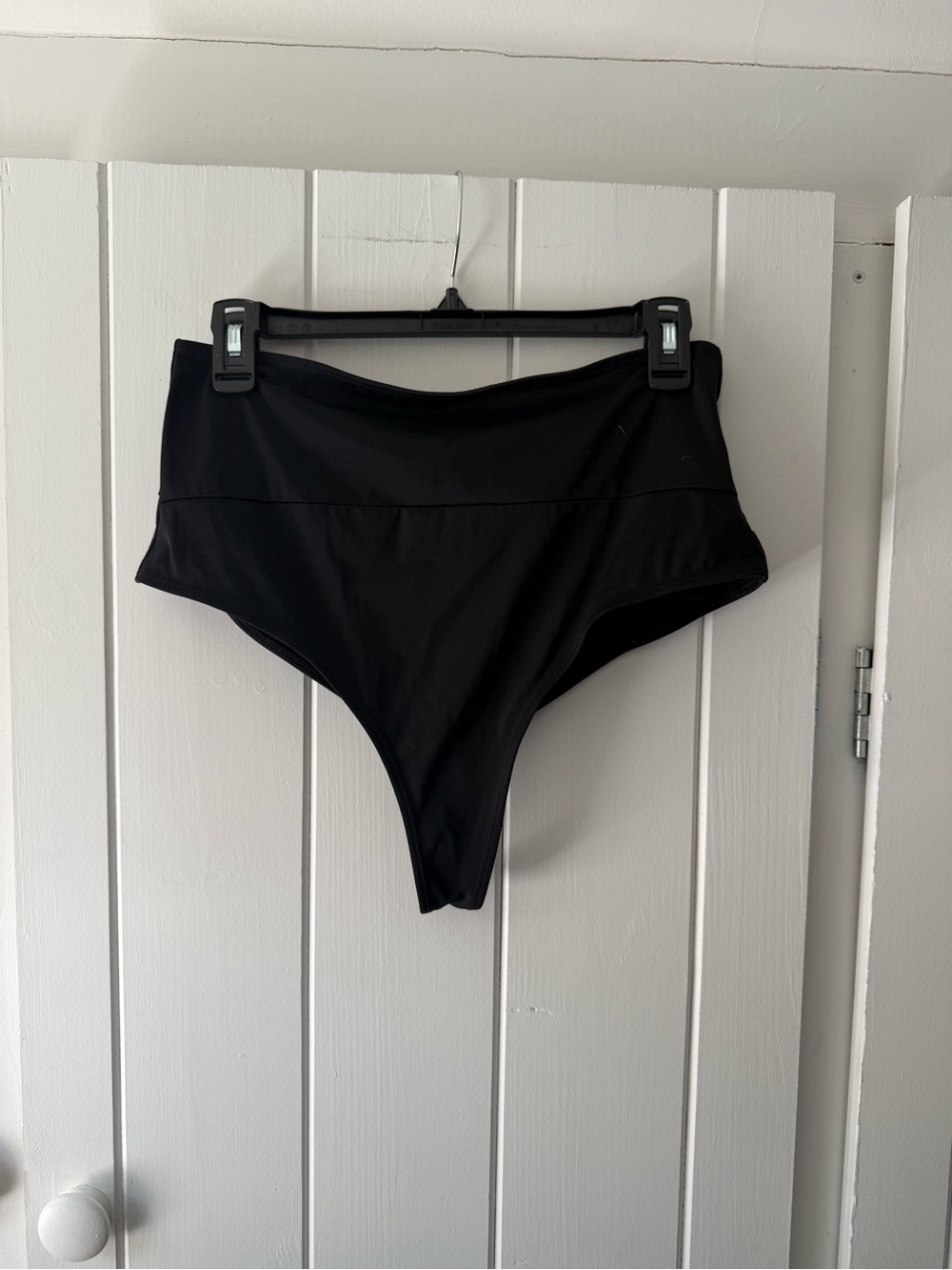 High-Waist Black Women's Swim Bottoms - Sleek Coverage